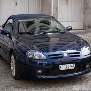 MG avant droit